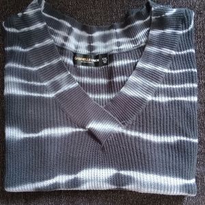 GABRIELLE UNION V-NECK SWEATER TOP SIZE XXL